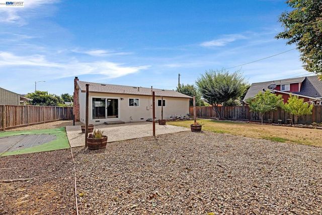 38081 Davy Ct, Fremont, CA 94536