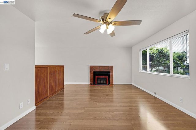 38081 Davy Ct, Fremont, CA 94536