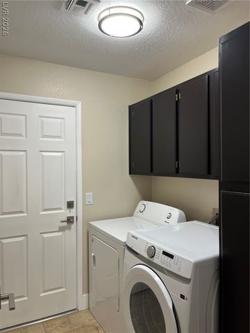 1316 Royal Creek Court, North Las Vegas, NV 89031
