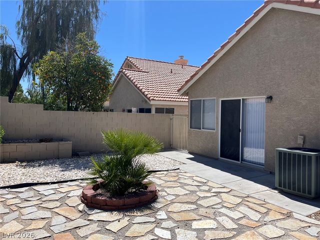1316 Royal Creek Court, North Las Vegas, NV 89031