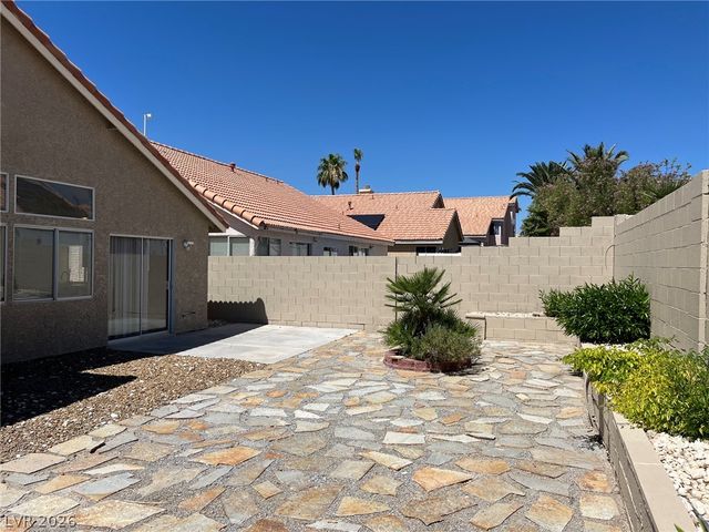 1316 Royal Creek Court, North Las Vegas, NV 89031