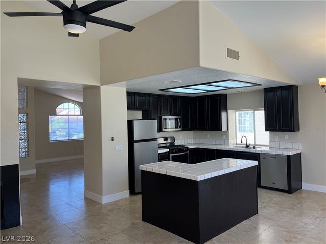 1316 Royal Creek Court, North Las Vegas, NV 89031
