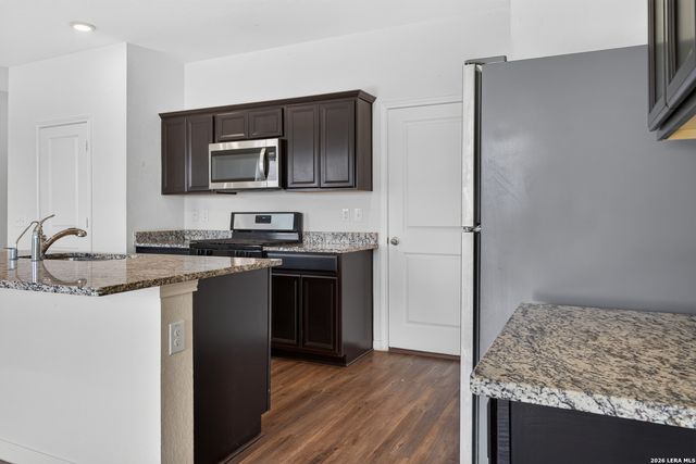 4911 MORNING GRAZE, St Hedwig, TX 78152