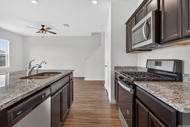4911 MORNING GRAZE, St Hedwig, TX 78152