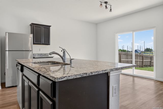4911 MORNING GRAZE, St Hedwig, TX 78152