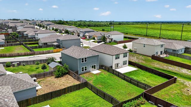 4911 MORNING GRAZE, St Hedwig, TX 78152