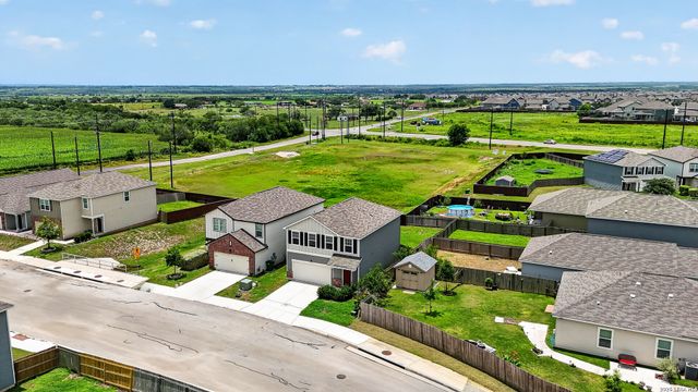 4911 MORNING GRAZE, St Hedwig, TX 78152
