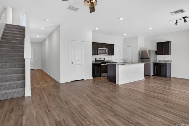 4911 MORNING GRAZE, St Hedwig, TX 78152