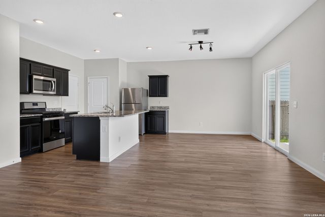 4911 MORNING GRAZE, St Hedwig, TX 78152