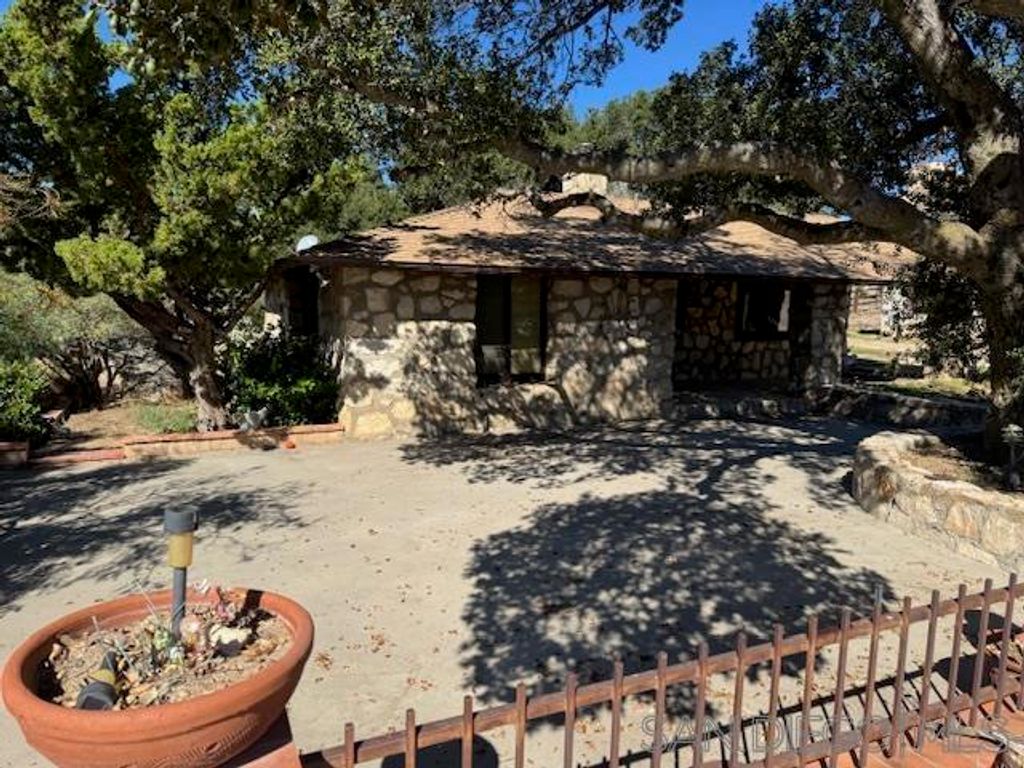 1639 Jewel Valley Rd, Boulevard, CA 91905