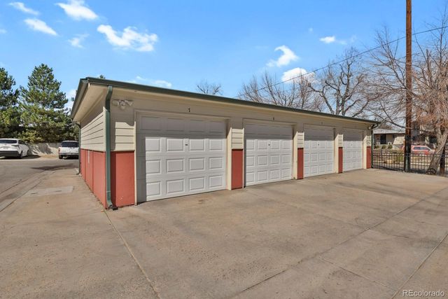 3249 W Fairview Place 208, Denver, CO 80211