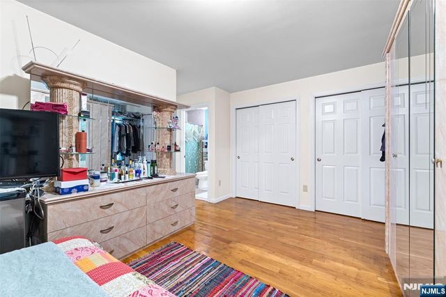 116 Oak Street, Jersey City, NJ 07304