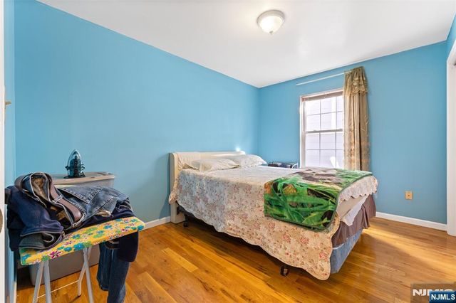 116 Oak Street, Jersey City, NJ 07304