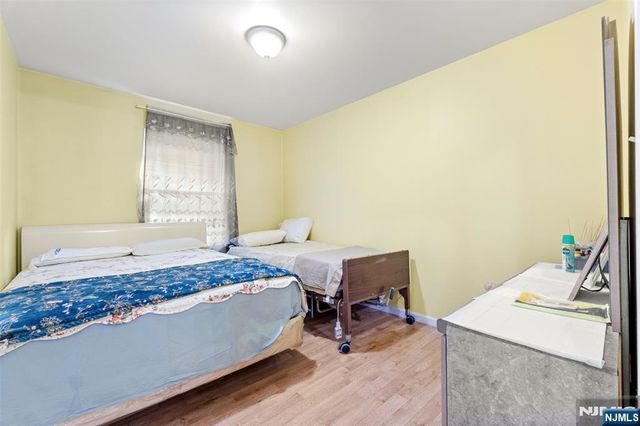 116 Oak Street, Jersey City, NJ 07304