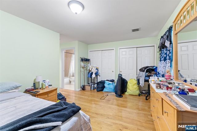 116 Oak Street, Jersey City, NJ 07304