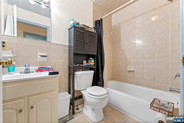 116 Oak Street, Jersey City, NJ 07304