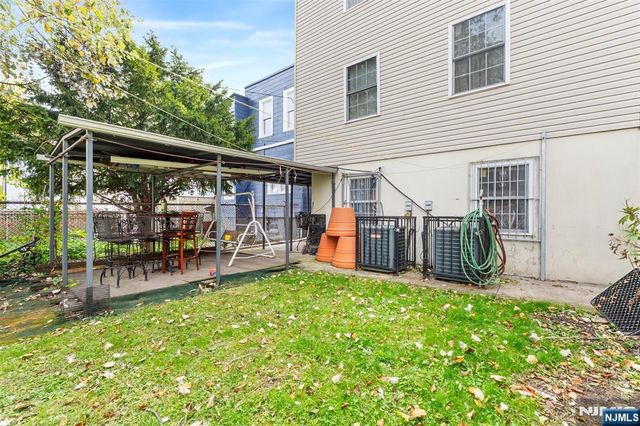 116 Oak Street, Jersey City, NJ 07304