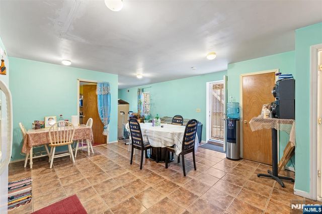 116 Oak Street, Jersey City, NJ 07304