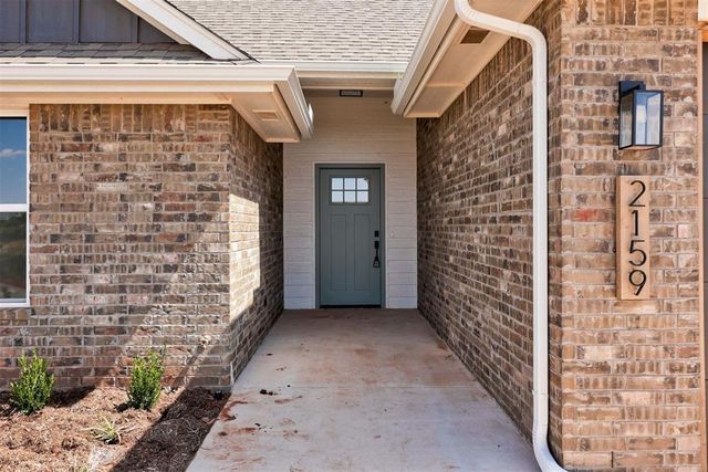 2159 Hux Drive, Blanchard, OK 73010