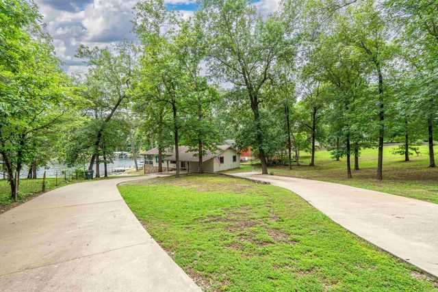 390 Kaufman Road, Hot Springs, AR 71913