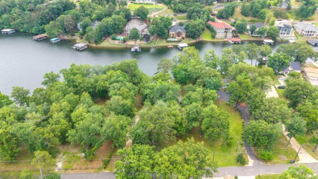 390 Kaufman Road, Hot Springs, AR 71913
