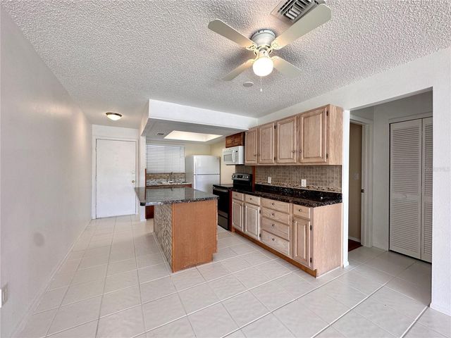 1001 W MARION AVENUE 9, Punta Gorda, FL 33950