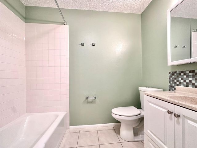 1001 W MARION AVENUE 9, Punta Gorda, FL 33950