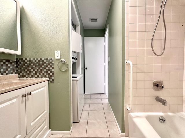 1001 W MARION AVENUE 9, Punta Gorda, FL 33950