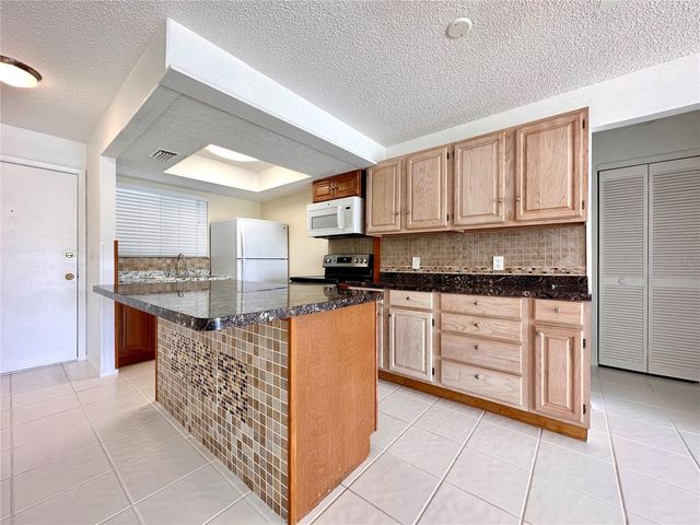 1001 W MARION AVENUE 9, Punta Gorda, FL 33950