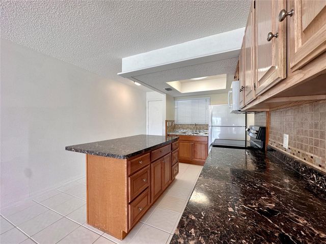1001 W MARION AVENUE 9, Punta Gorda, FL 33950