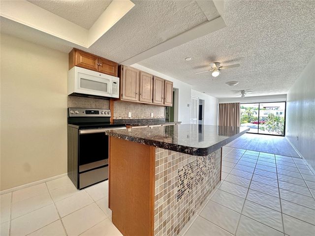 1001 W MARION AVENUE 9, Punta Gorda, FL 33950