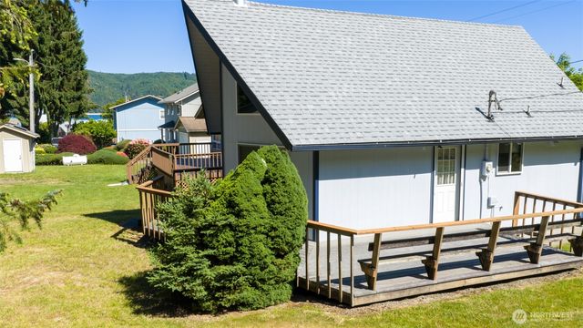 120 N Ayock Beach Drive, Lilliwaup, WA 98555