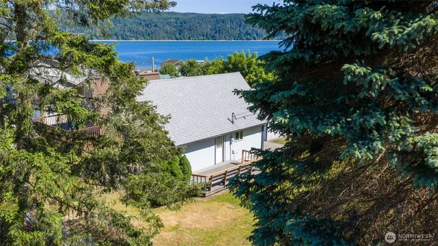 120 N Ayock Beach Drive, Lilliwaup, WA 98555