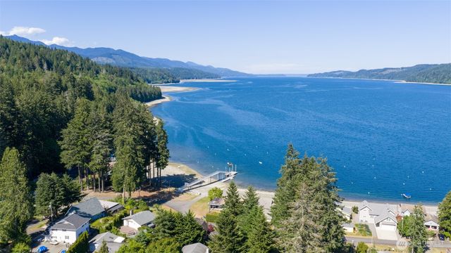 120 N Ayock Beach Drive, Lilliwaup, WA 98555
