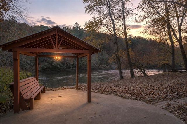 178 Novena Court, Ellijay, GA 30540