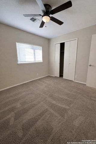 534 DUKEWAY DR B, Universal City, TX 78148