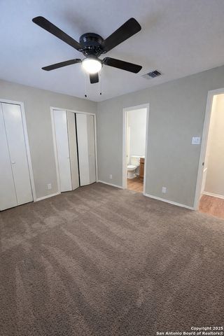 534 DUKEWAY DR B, Universal City, TX 78148