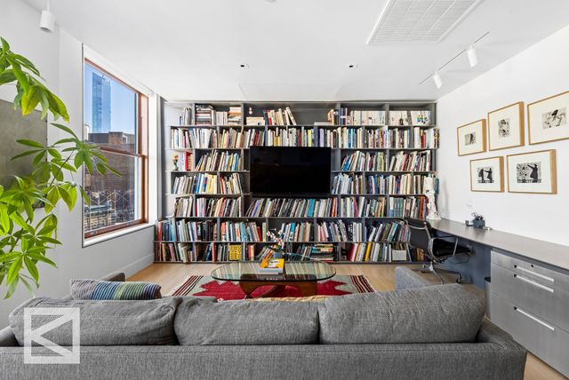 32 W 18th St Apt 11B, New York City, NY 10011