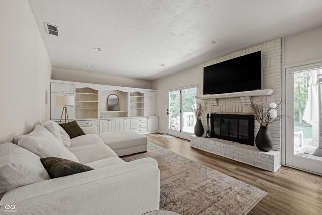430 W 65th Street, Indianapolis, IN 46260