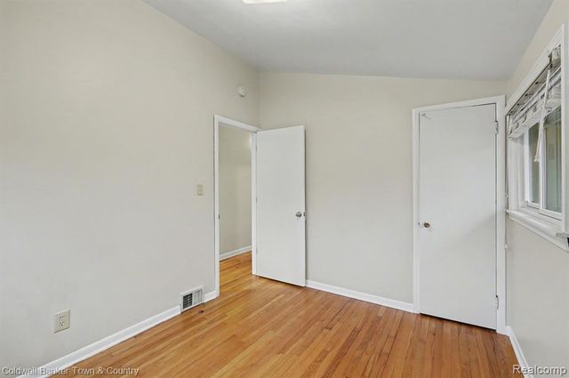 17360 Redwood Avenue, Southfield, MI 48076