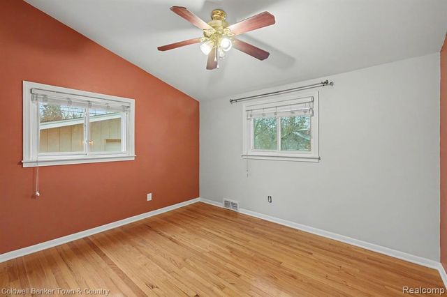 17360 Redwood Avenue, Southfield, MI 48076