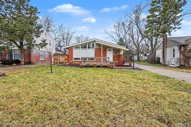 17360 Redwood Avenue, Southfield, MI 48076