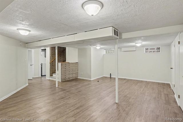 17360 Redwood Avenue, Southfield, MI 48076