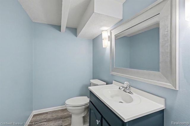 17360 Redwood Avenue, Southfield, MI 48076