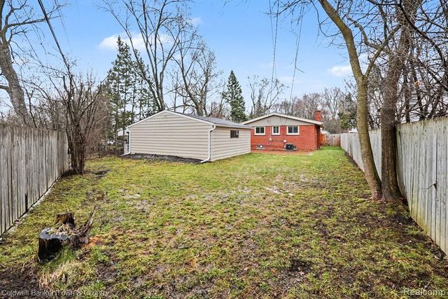 17360 Redwood Avenue, Southfield, MI 48076