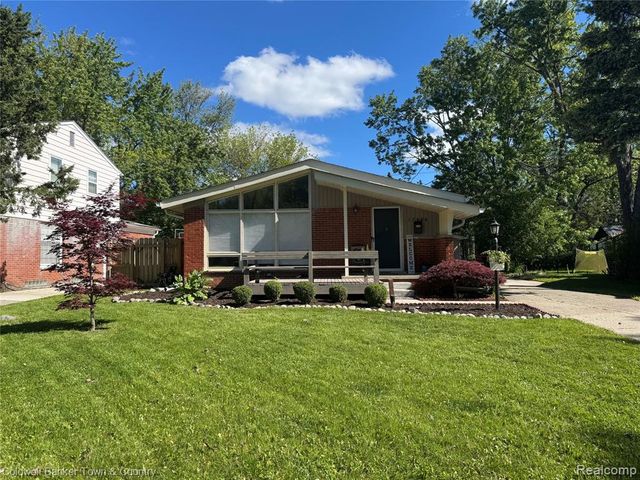 17360 Redwood Avenue, Southfield, MI 48076