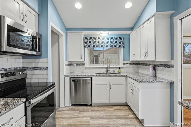 17360 Redwood Avenue, Southfield, MI 48076