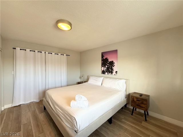 1526 East Twain Avenue, Las Vegas, NV 89169