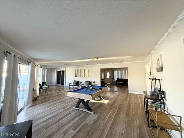 1526 East Twain Avenue, Las Vegas, NV 89169