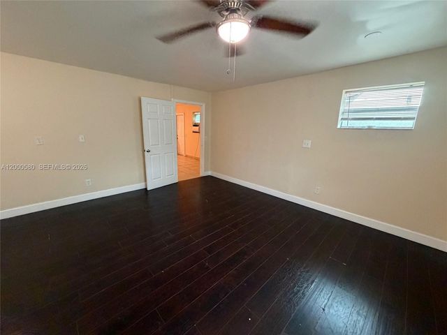 518 NW 10th St 2, Hallandale Beach, FL 33009